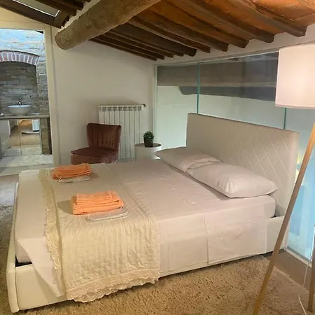 Apartment La Torre Di Borgunto - Piazza Grande *