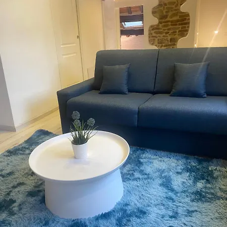 Apartment La Torre Di Borgunto - Piazza Grande *