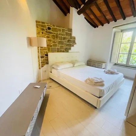 Apartment La Torre Di Borgunto - Piazza Grande *