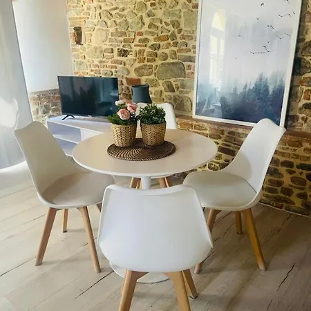 La Torre Di Borgunto - Piazza Grande Apartment *