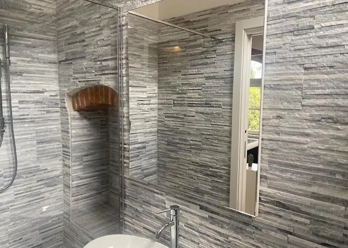 La Torre Di Borgunto - Piazza Grande アパート *