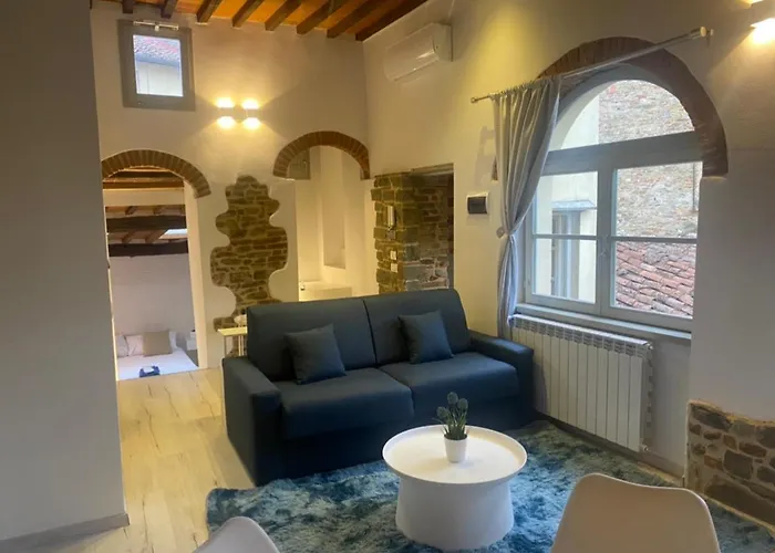 La Torre Di Borgunto - Piazza Grande アパート アレッツォ