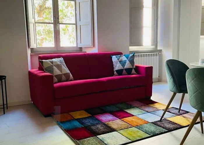 La Torre Di Borgunto - Piazza Grande アパート アレッツォ