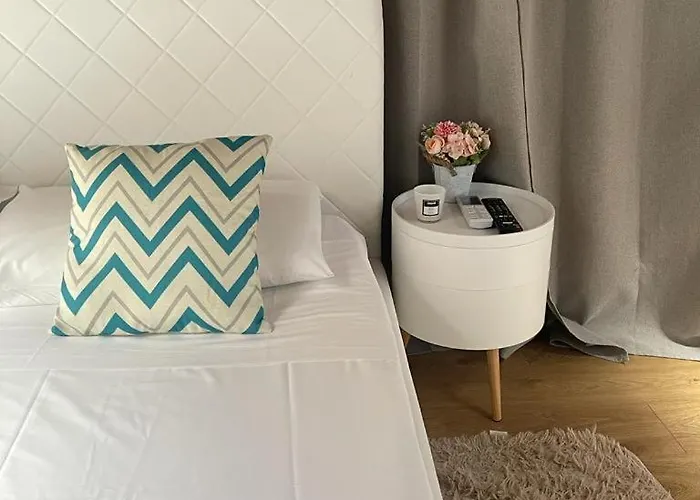 La Torre Di Borgunto - Piazza Grande *