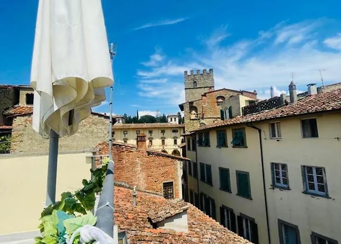 La Torre Di Borgunto - Piazza Grande アパート アレッツォ